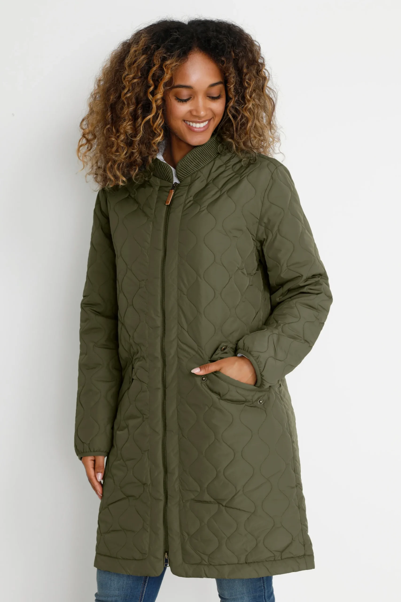 ArwenCR Outerwear
