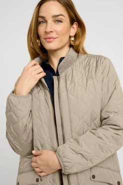 ArwenCR Outerwear