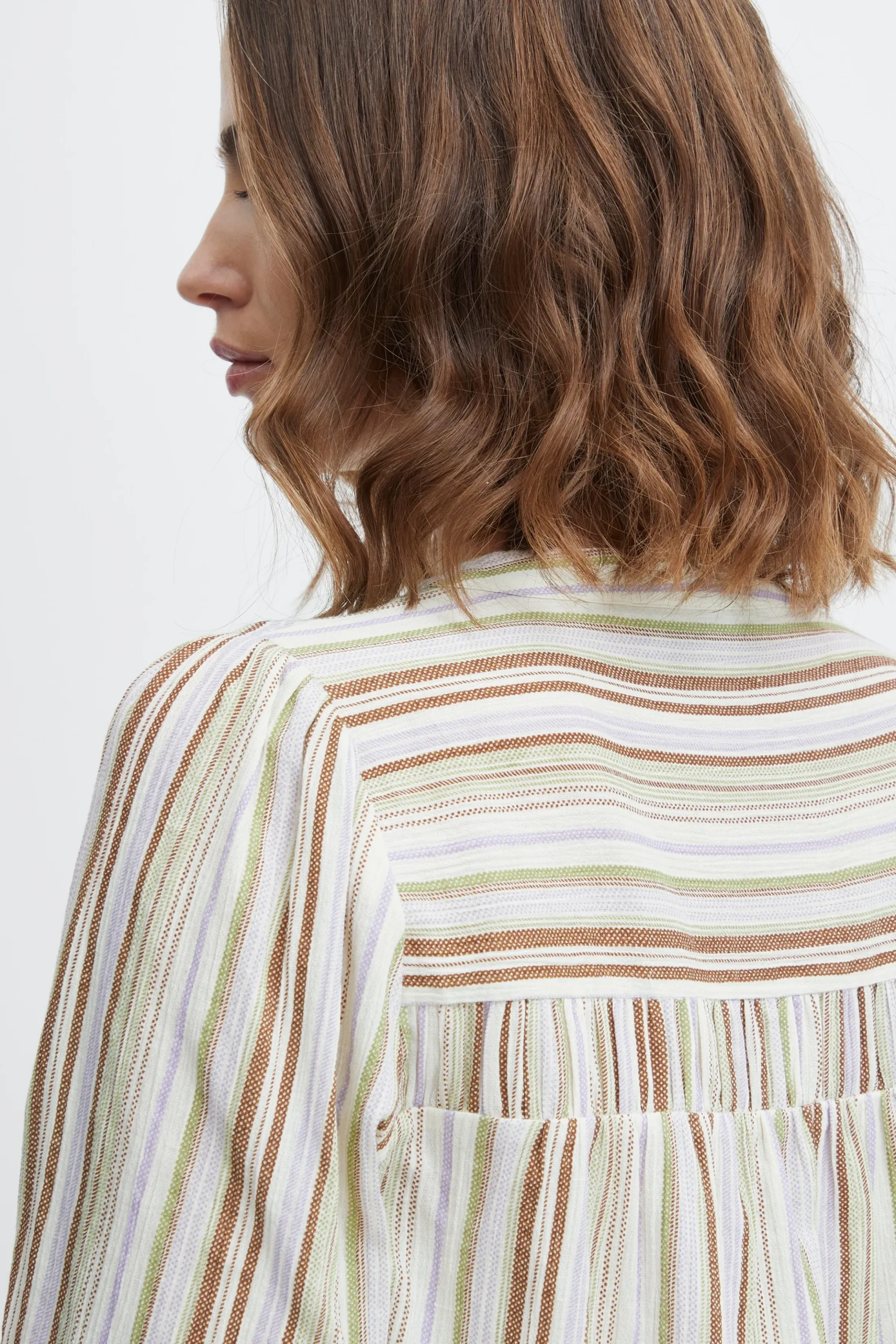 Blouse with long sleeve