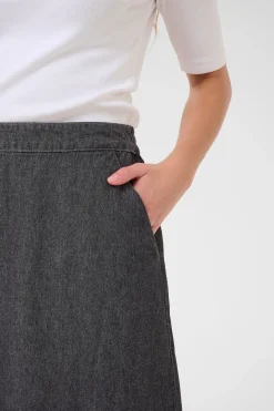 BPalice Skirt
