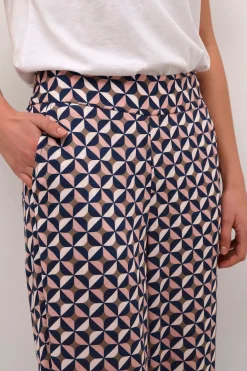 BPharriet Trousers