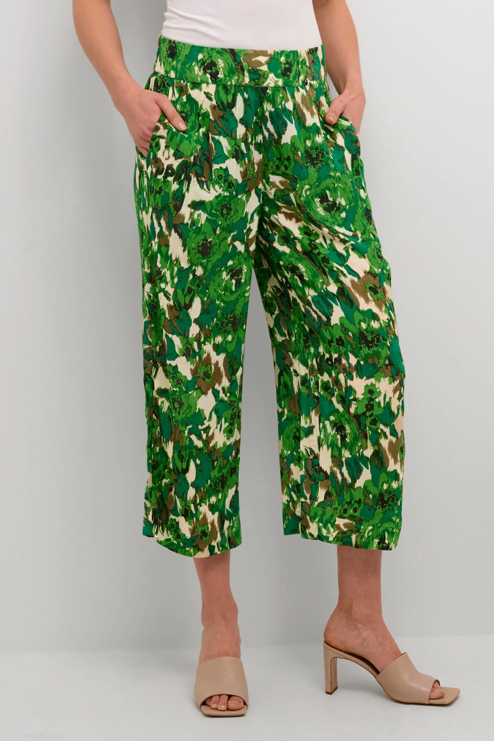 BPulla Trousers