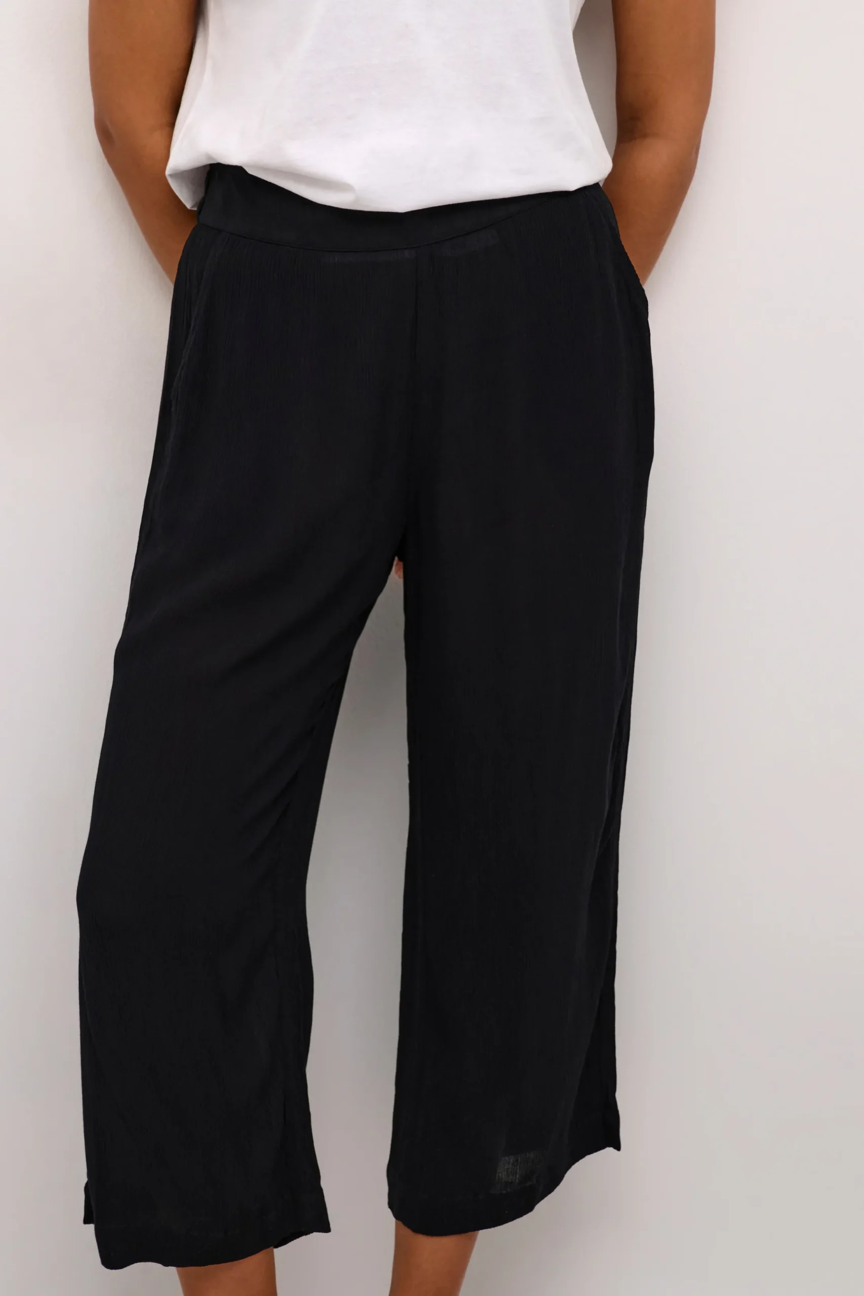 BPulla Trousers