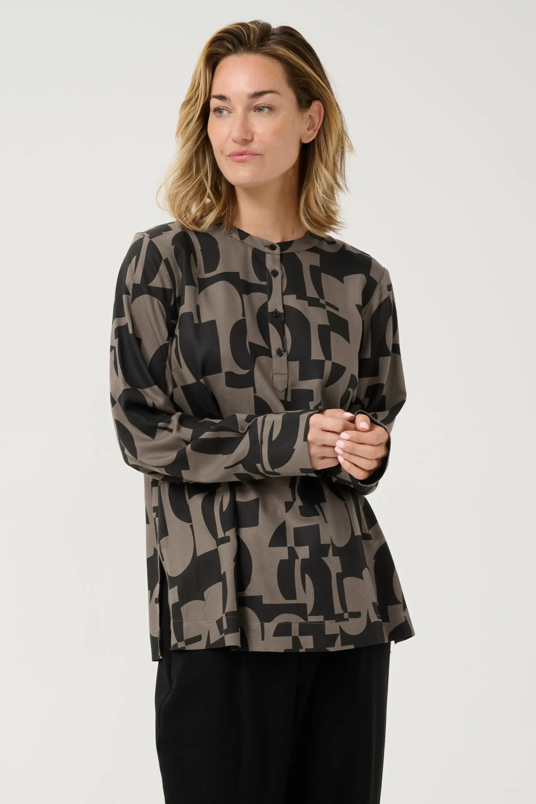 BPzia Blouse