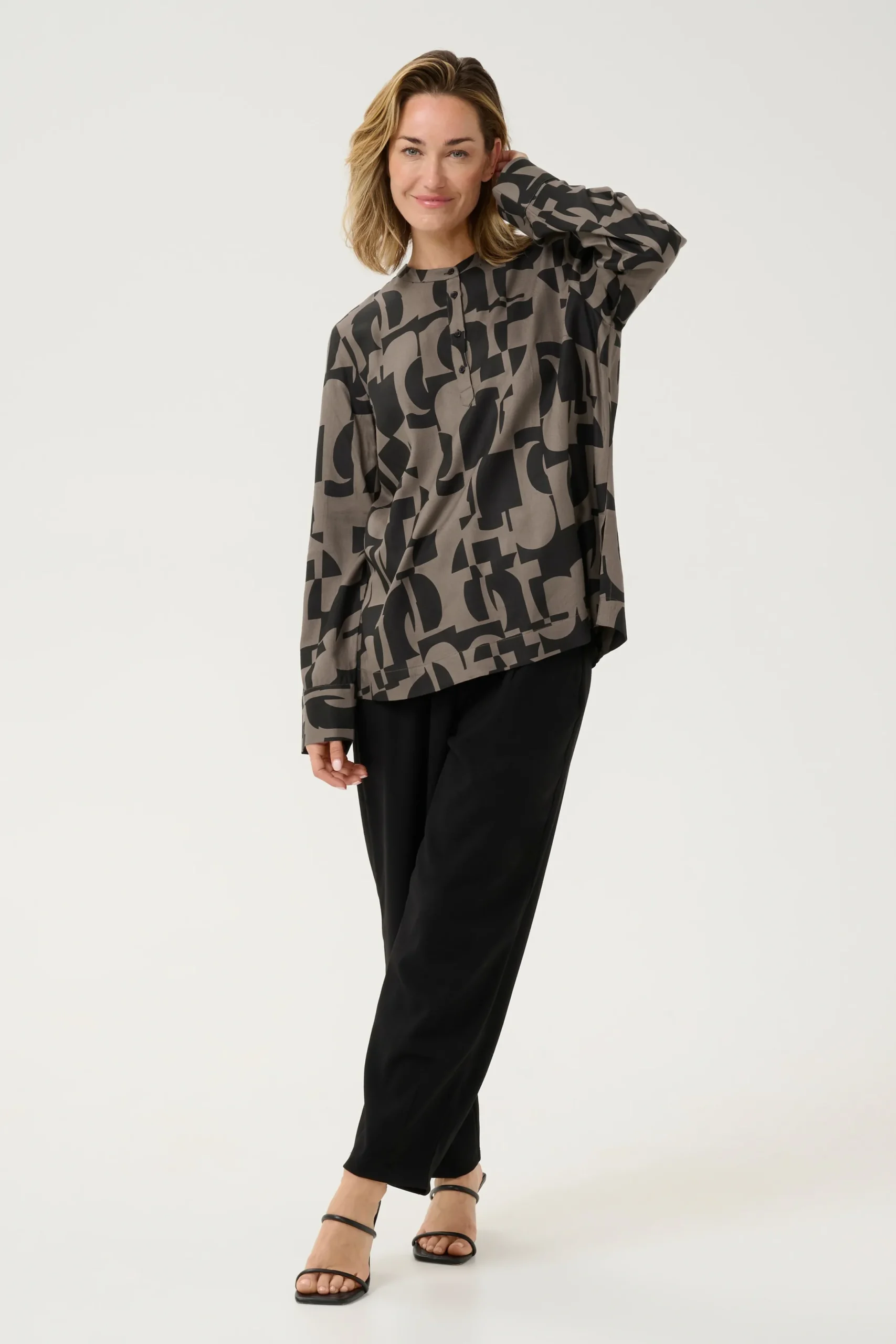 BPzia Blouse