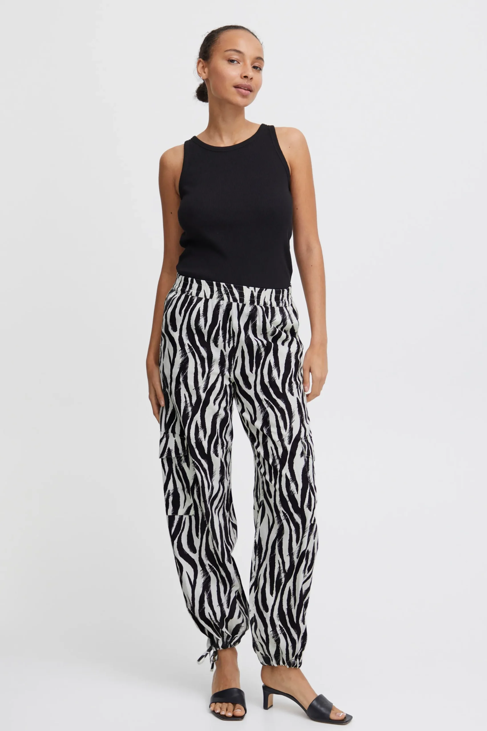 BYFALAKKA Trousers