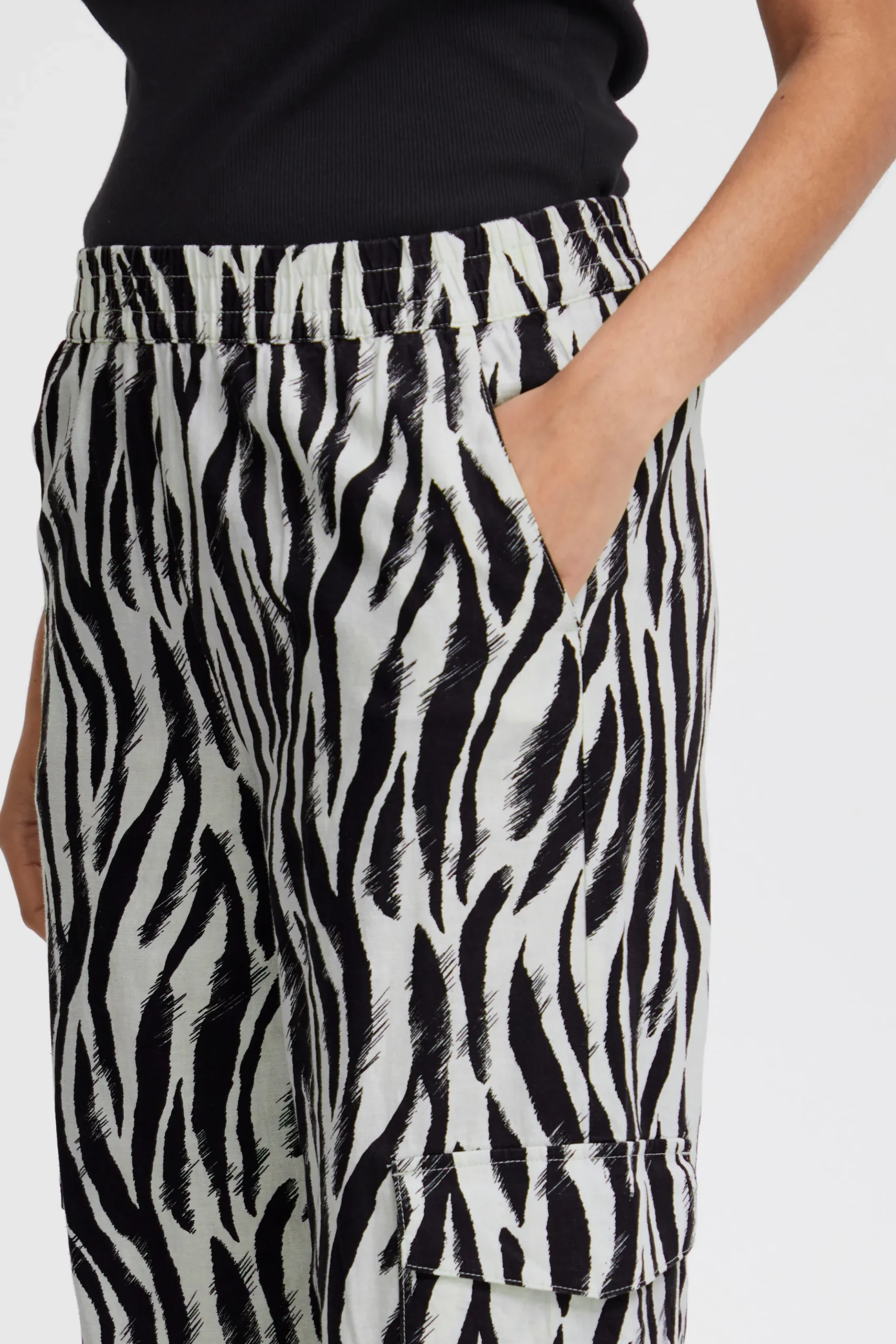 BYFALAKKA Trousers