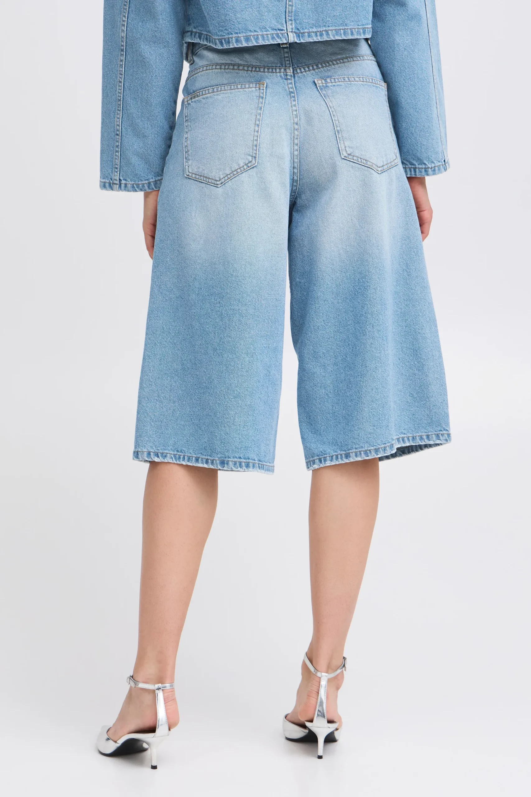 BYLUNANA Shorts