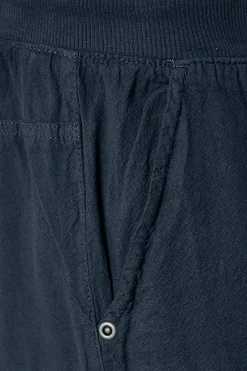 Capri pants