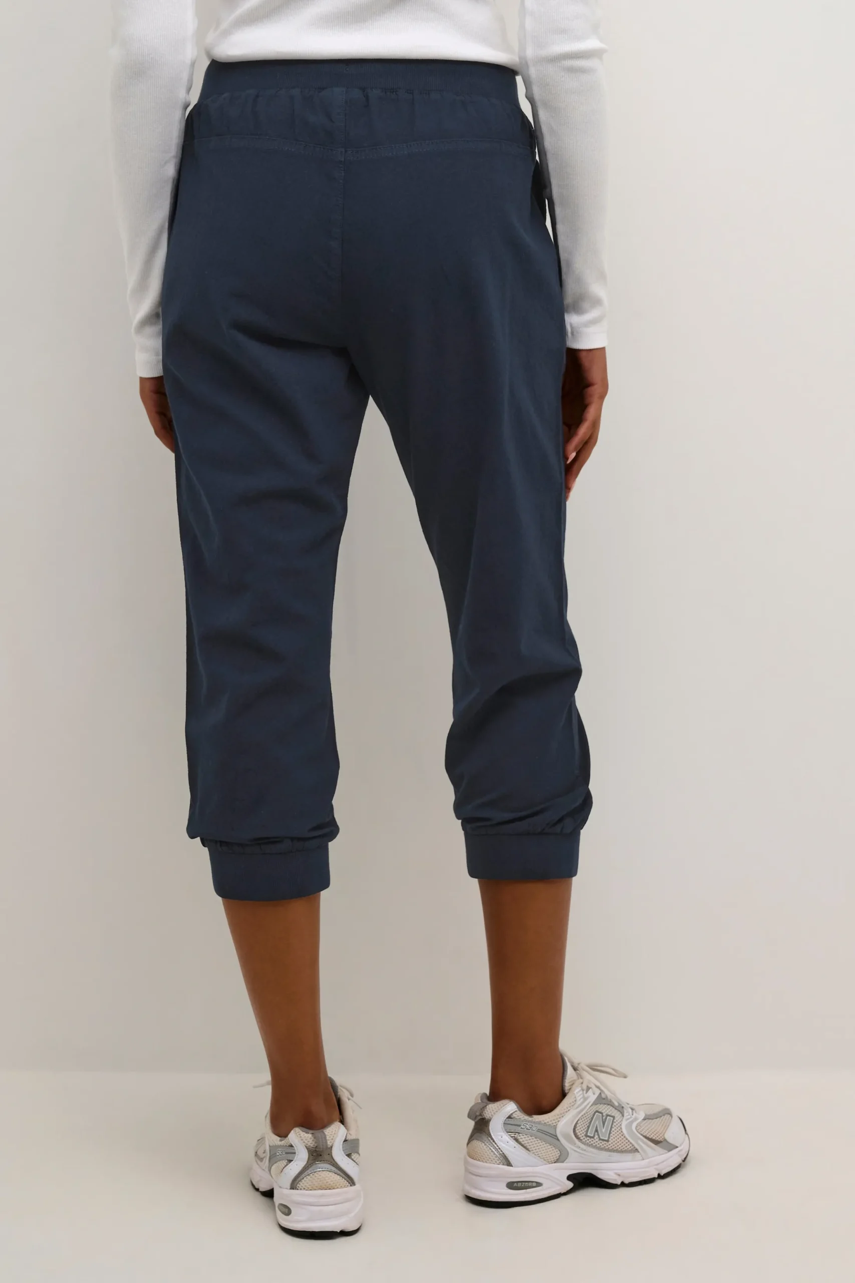 Capri pants