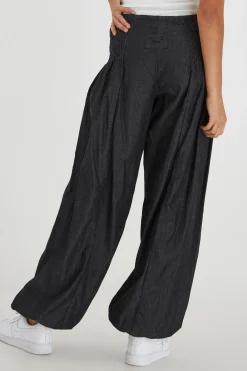 Casual pants