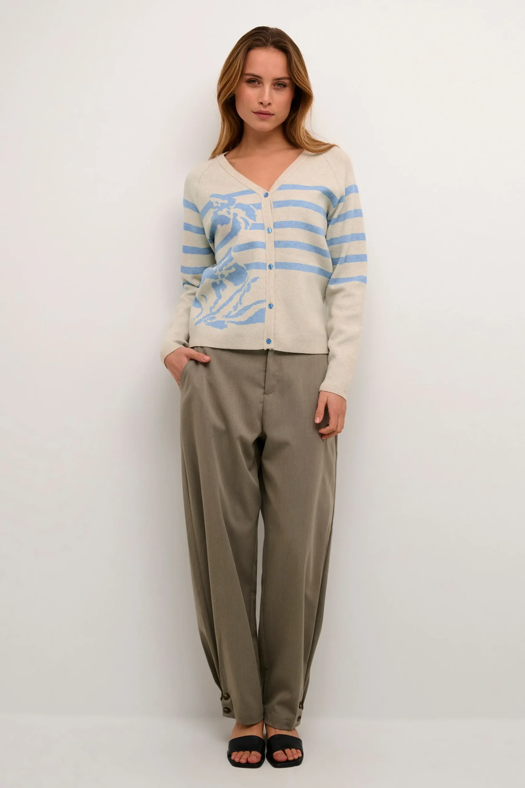 CRDela Cardigan
