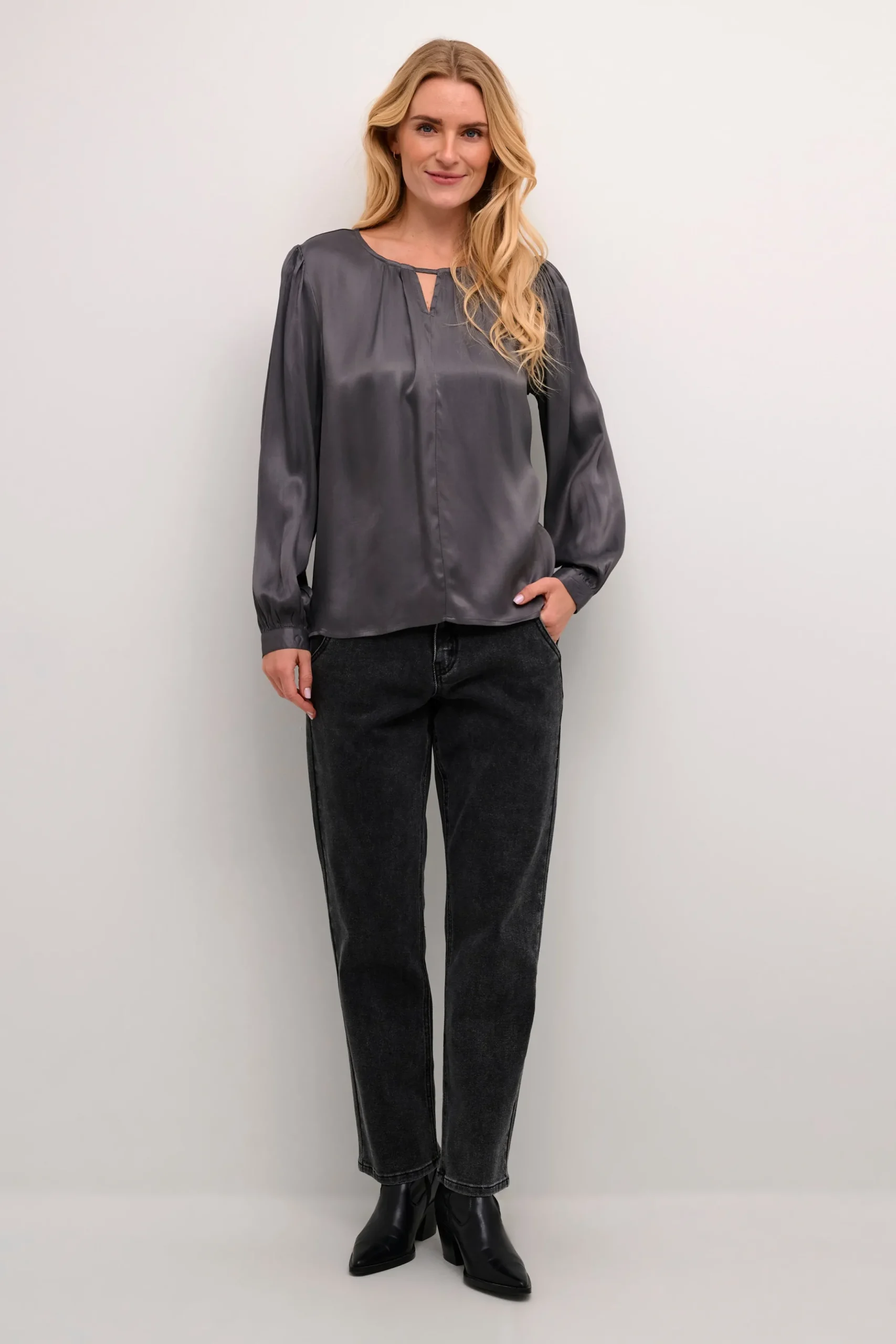 CRViria Blouse