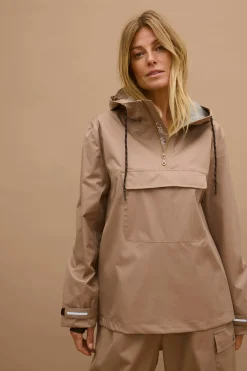 CRVivian Outerwear