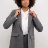 CUannlise Blazer