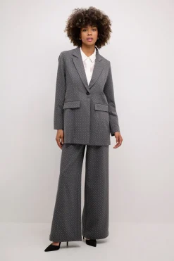 CUannlise Blazer