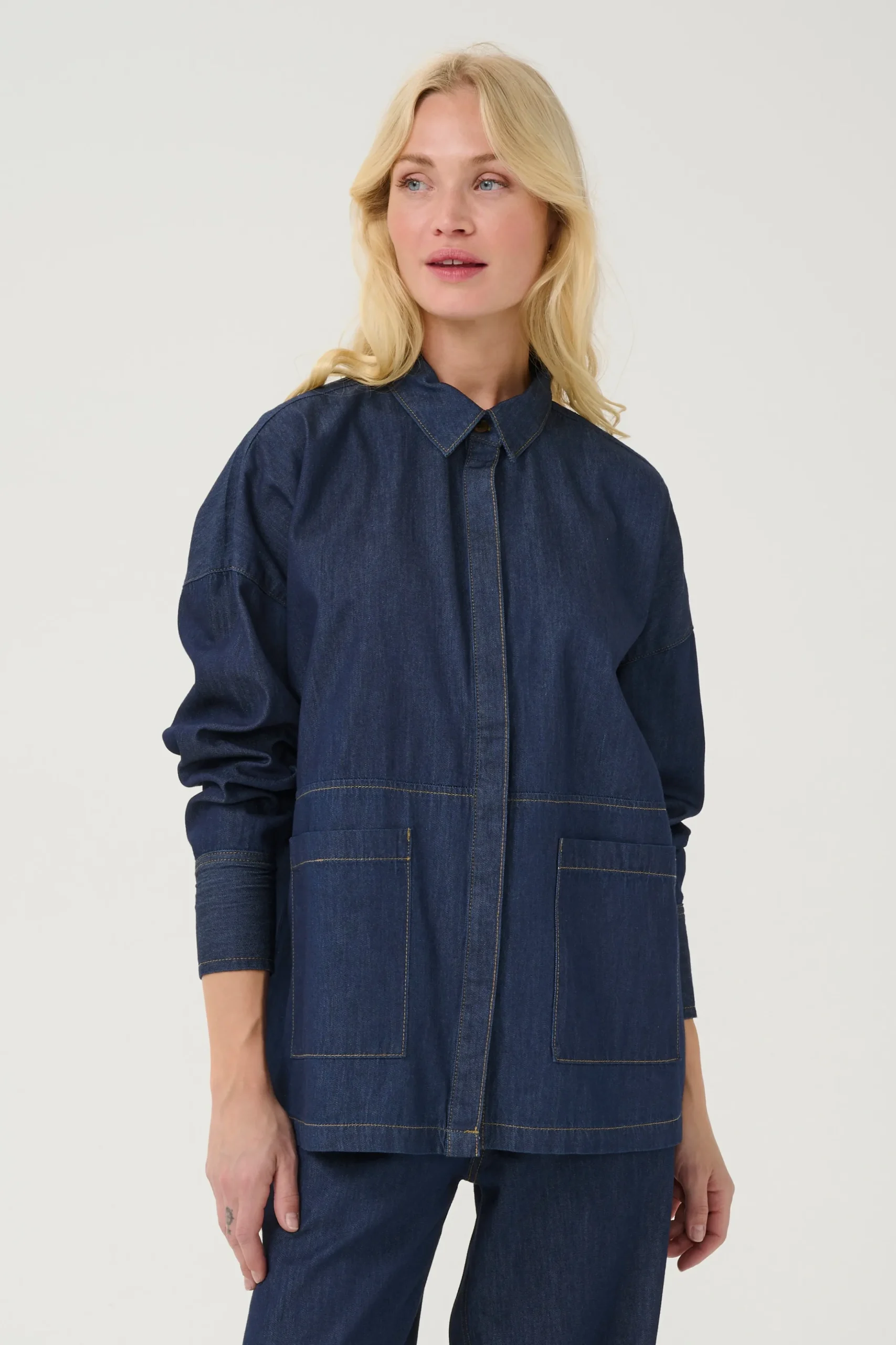 CUavril Shirt