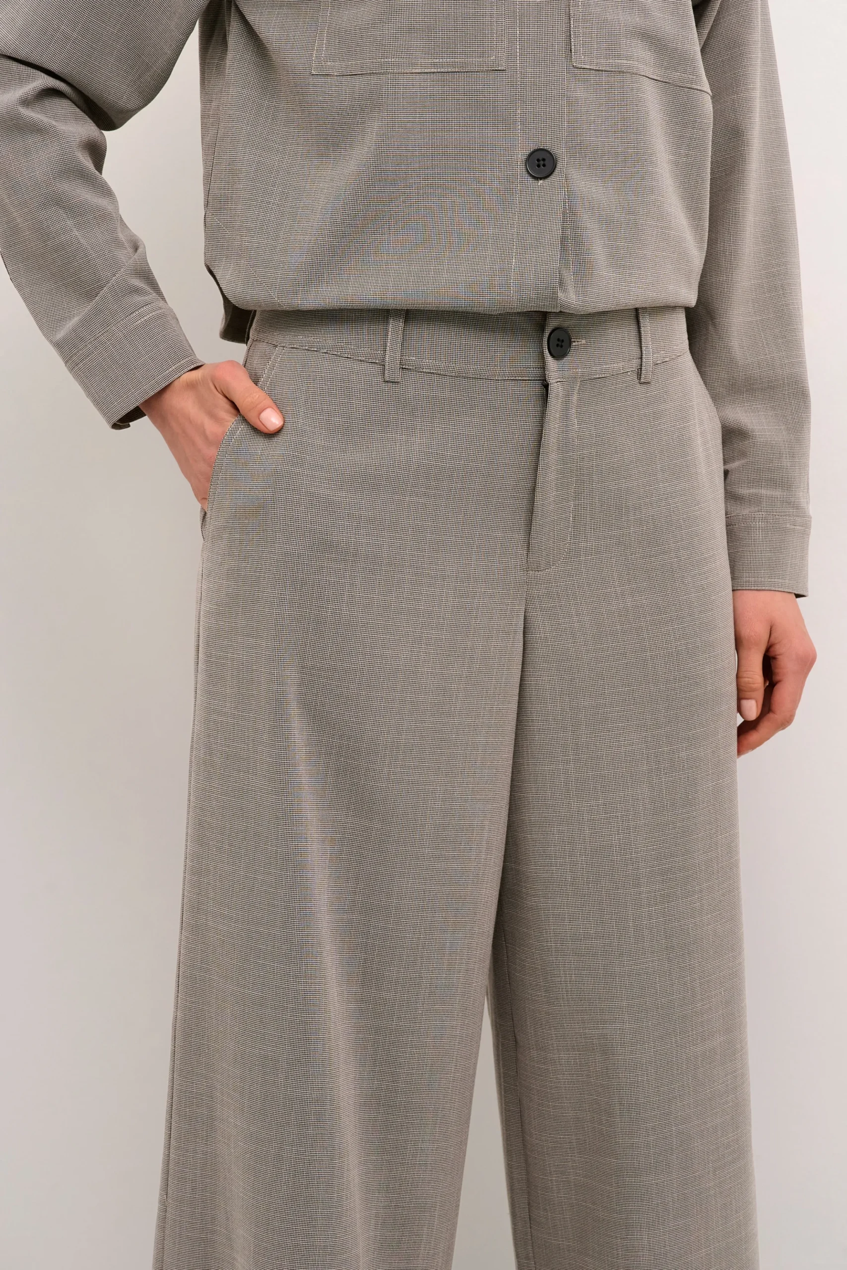 CUbartholine Trousers