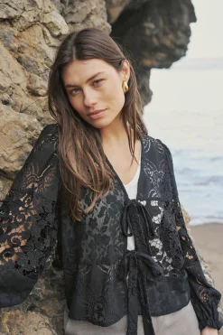 CUbow Blouse