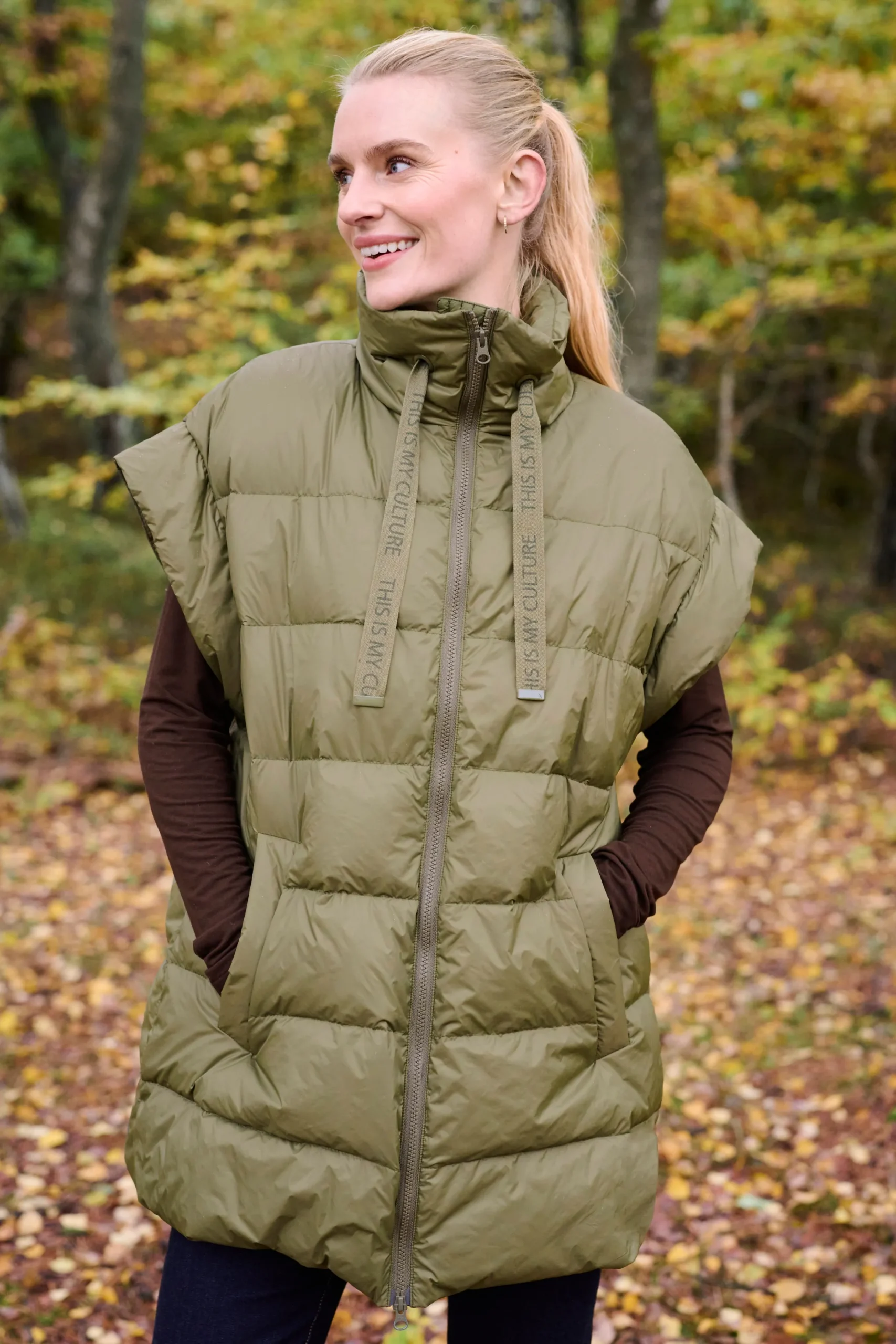 CUeia Coat