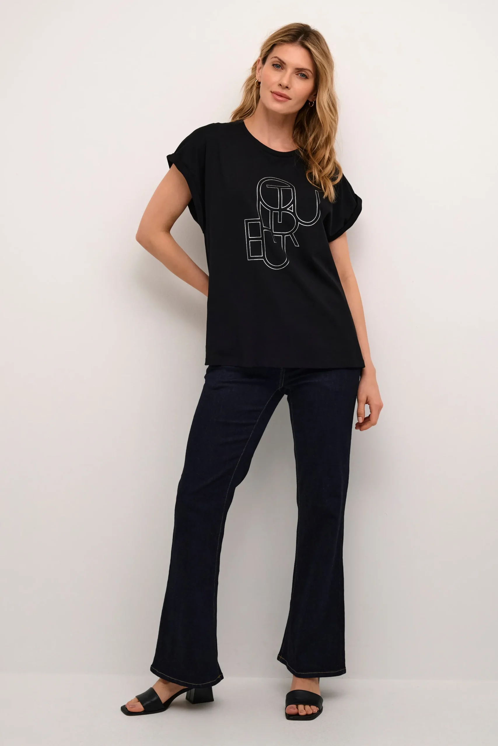 CUfunja T-shirt