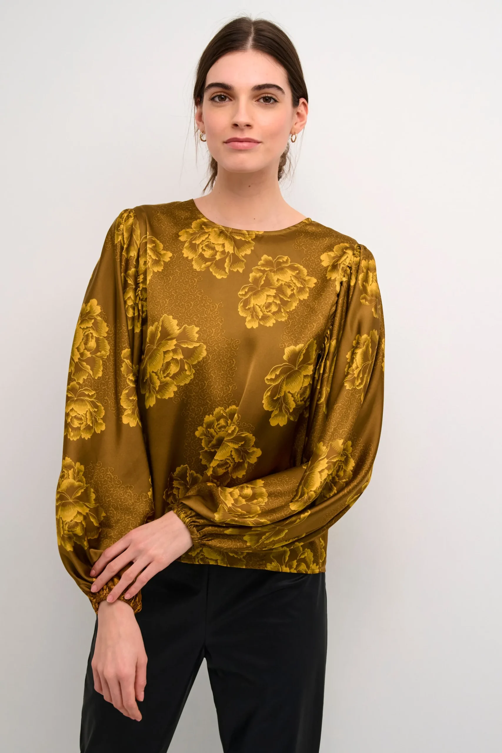 CUrosie Blouse