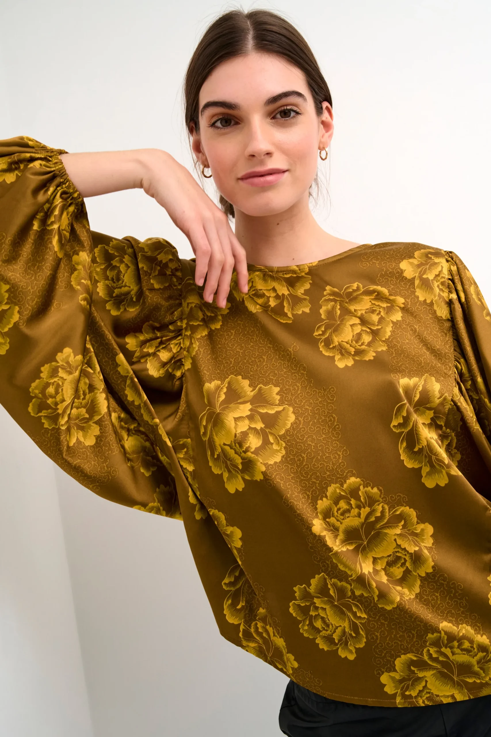 CUrosie Blouse