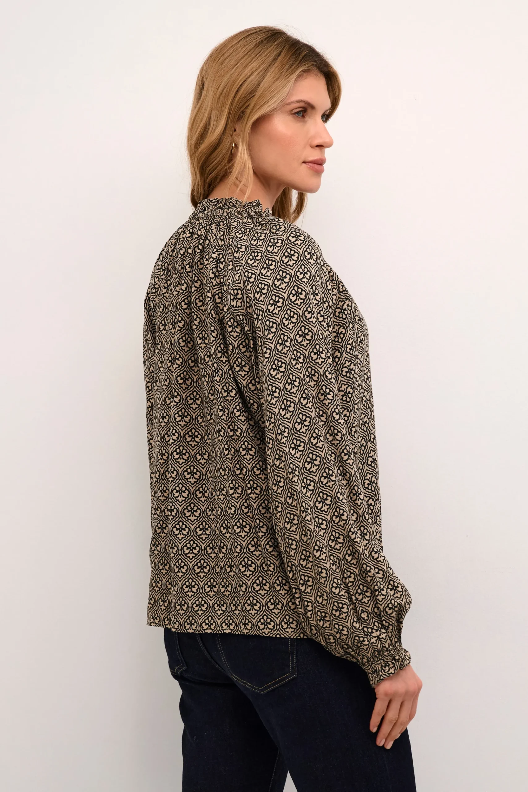 CUsafi Blouse