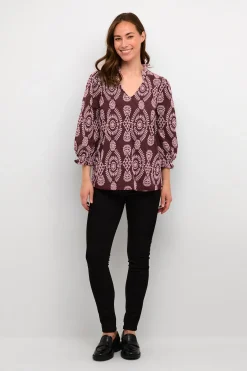 CUtia Blouse