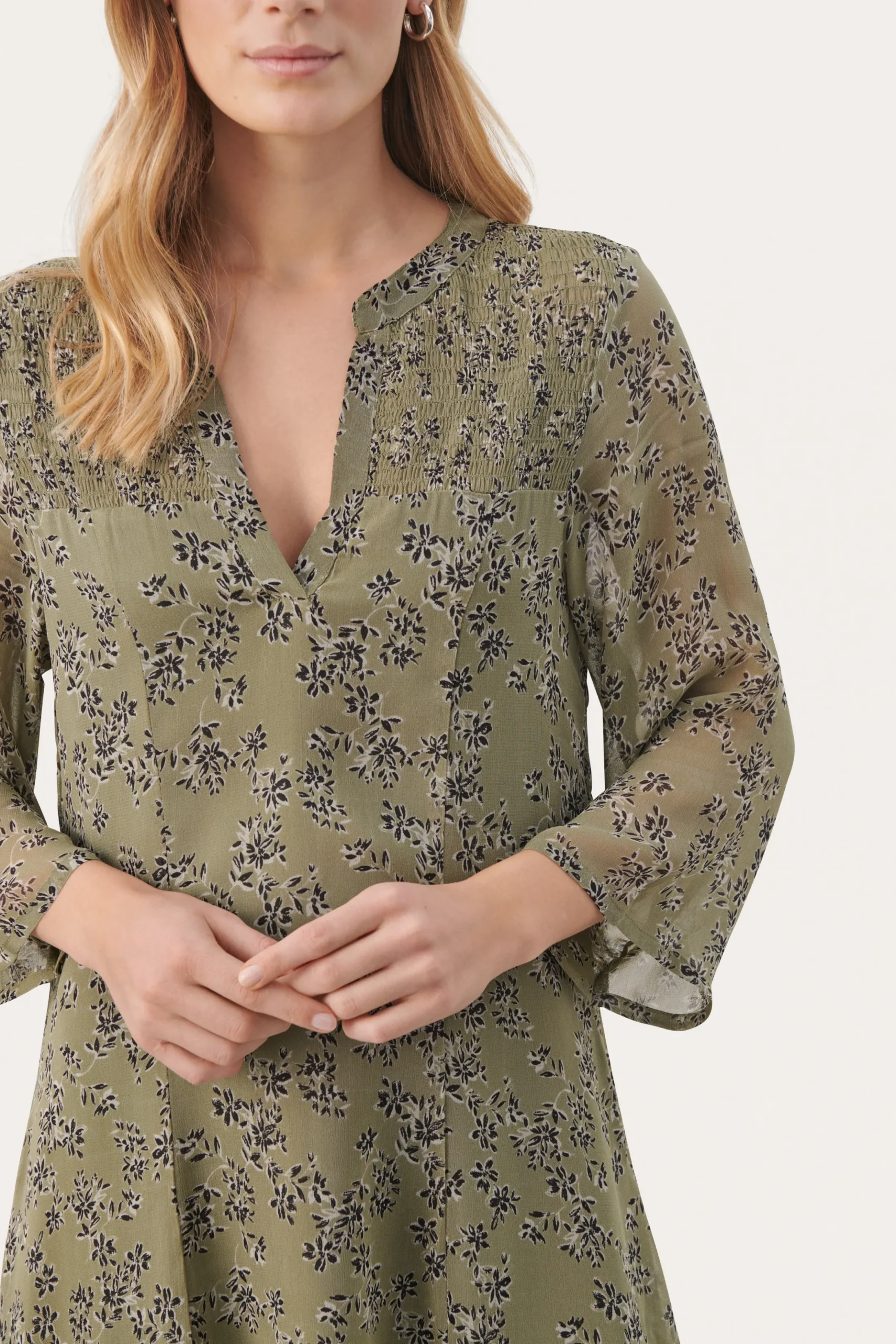 ElkaPW Dress