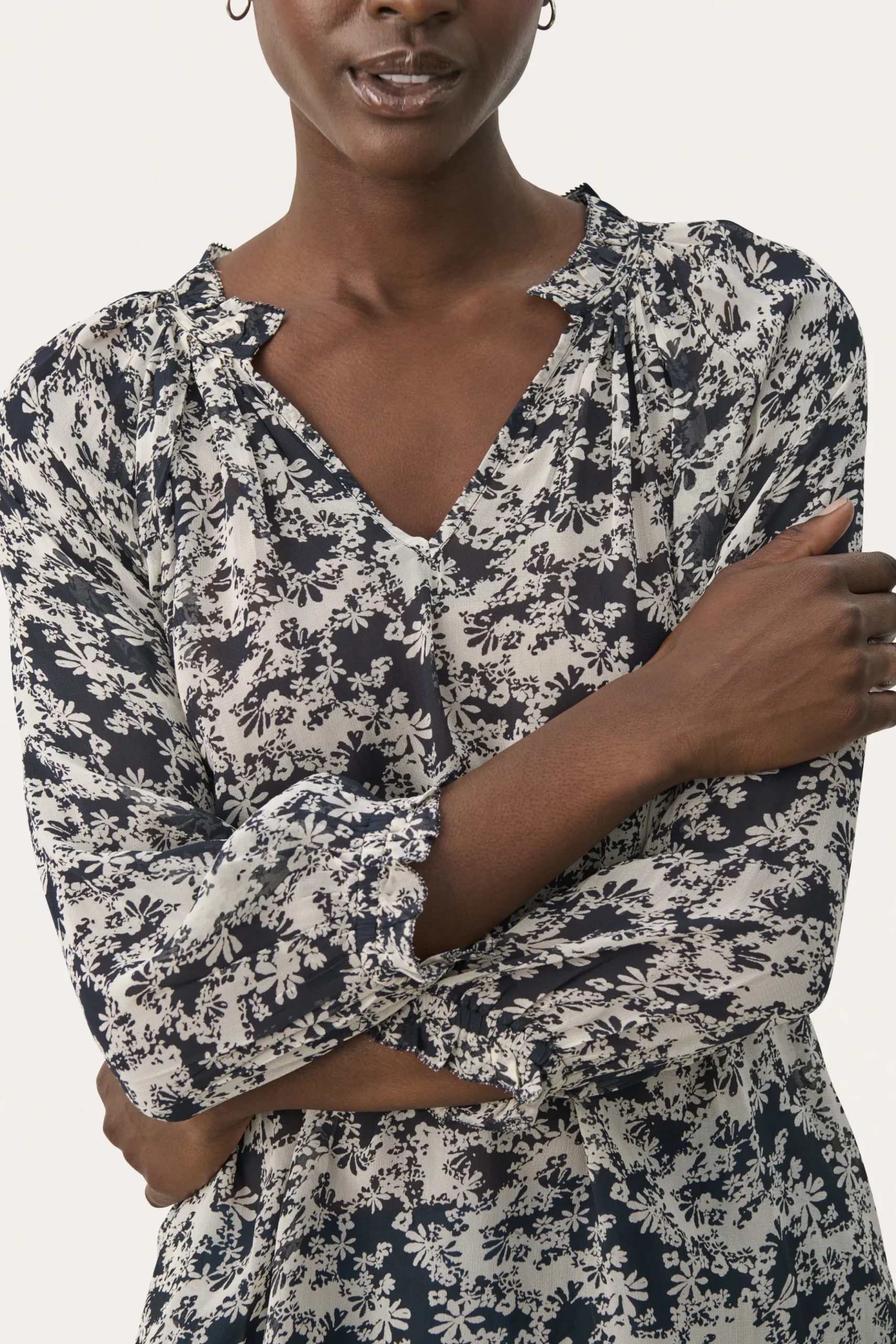 ElsiaPW Blouse