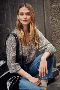 ElsiaPW Blouse