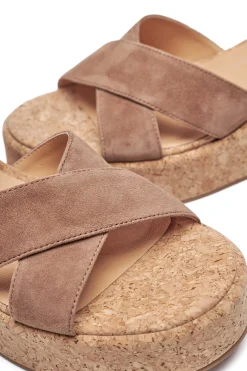 Emily Sandal