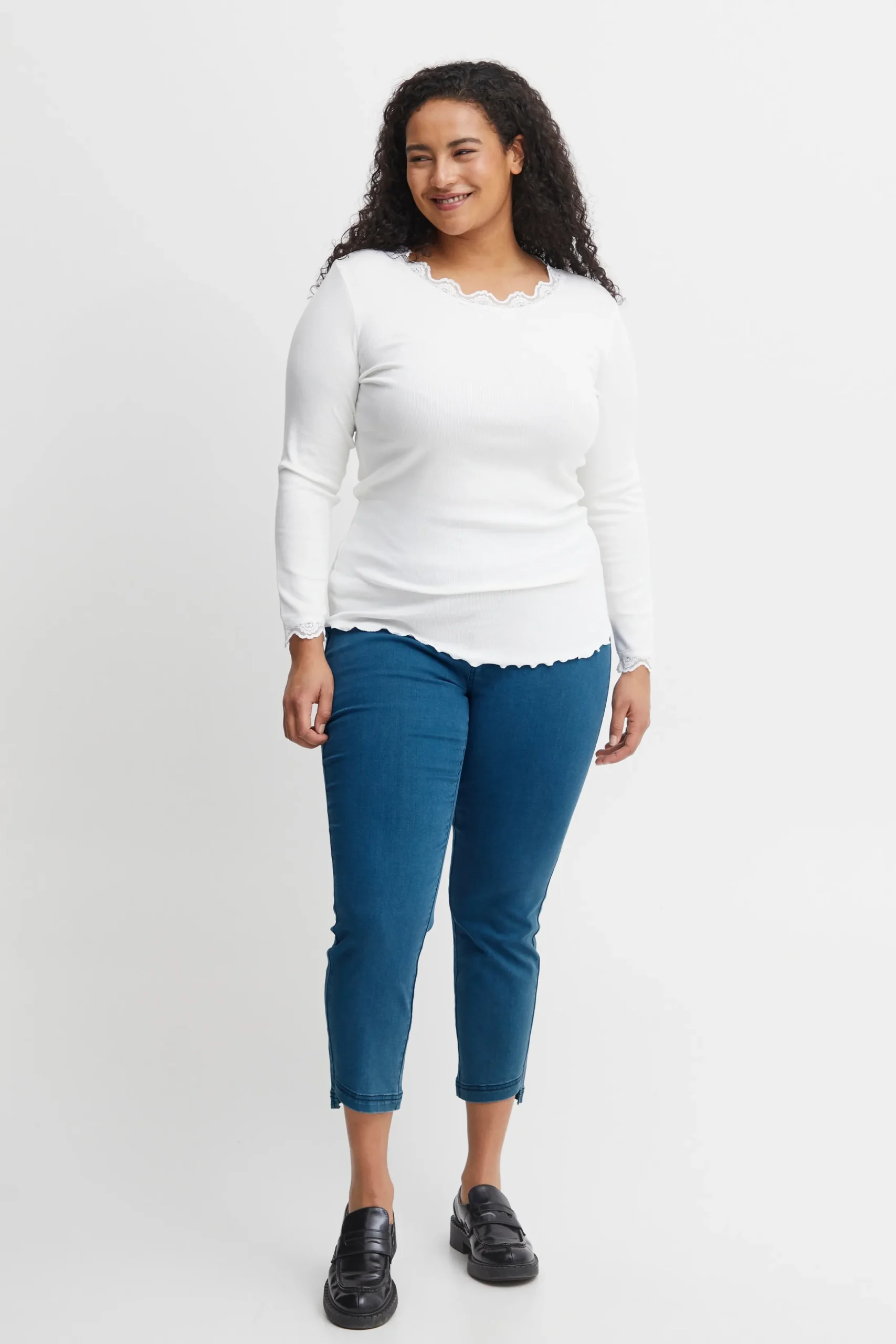 FPMALLY Trousers