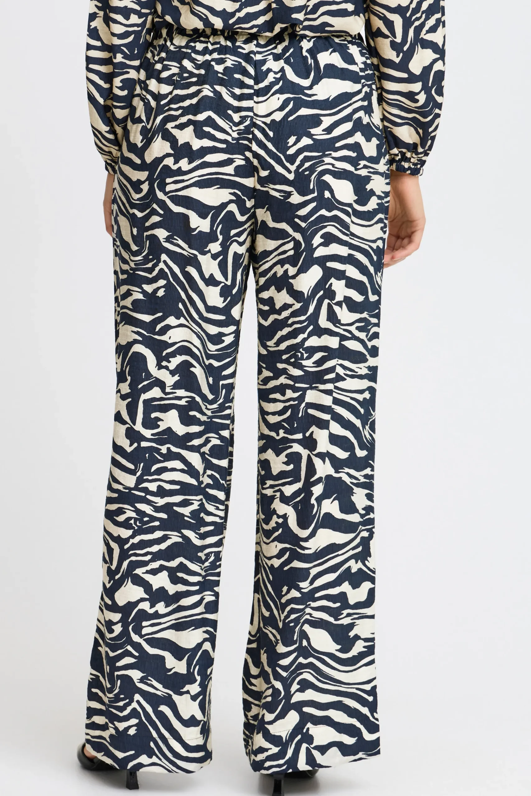 FRARIANA Trousers