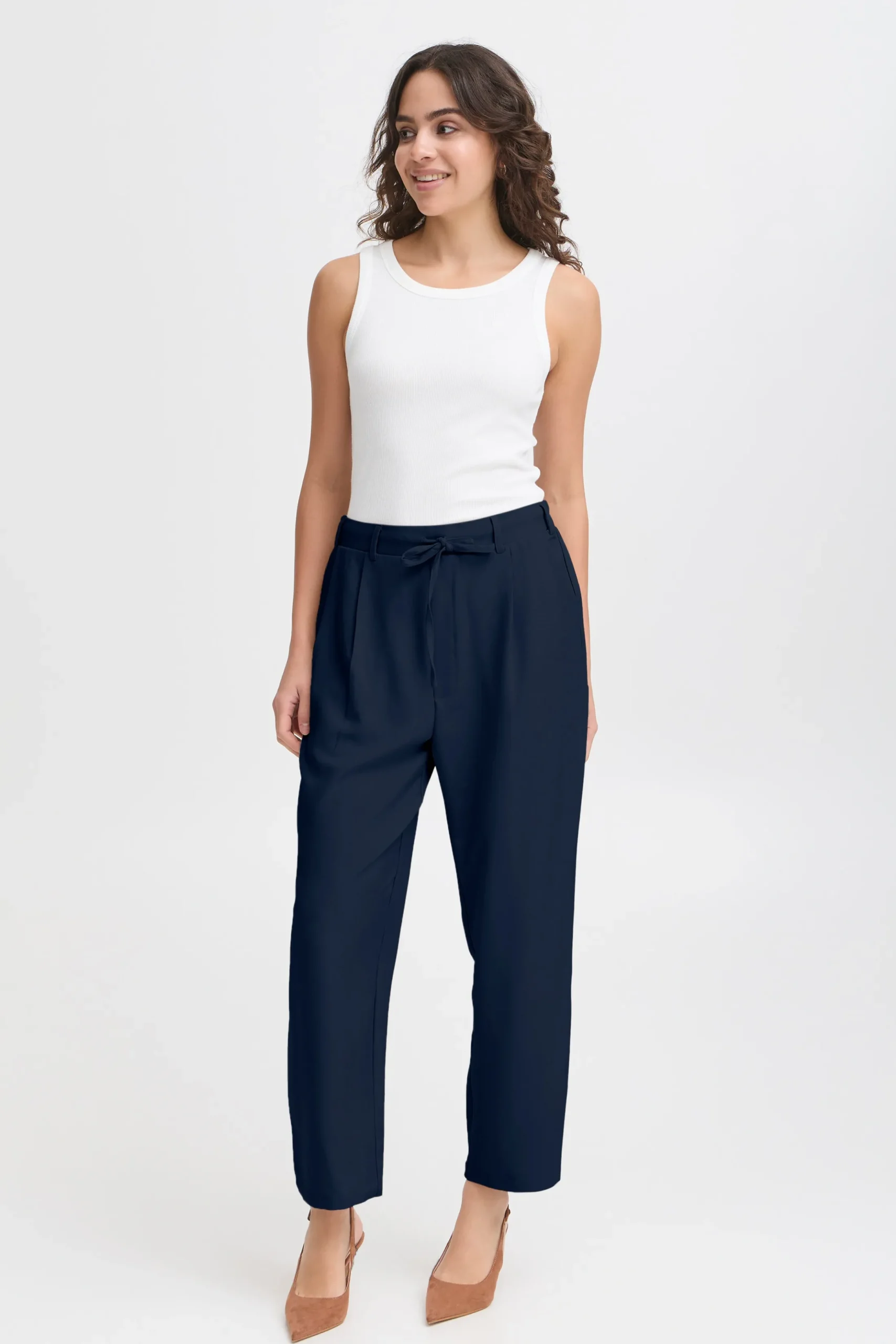 FRMAREENA Trousers