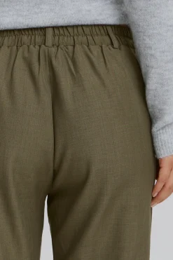 FRMAREENA Trousers