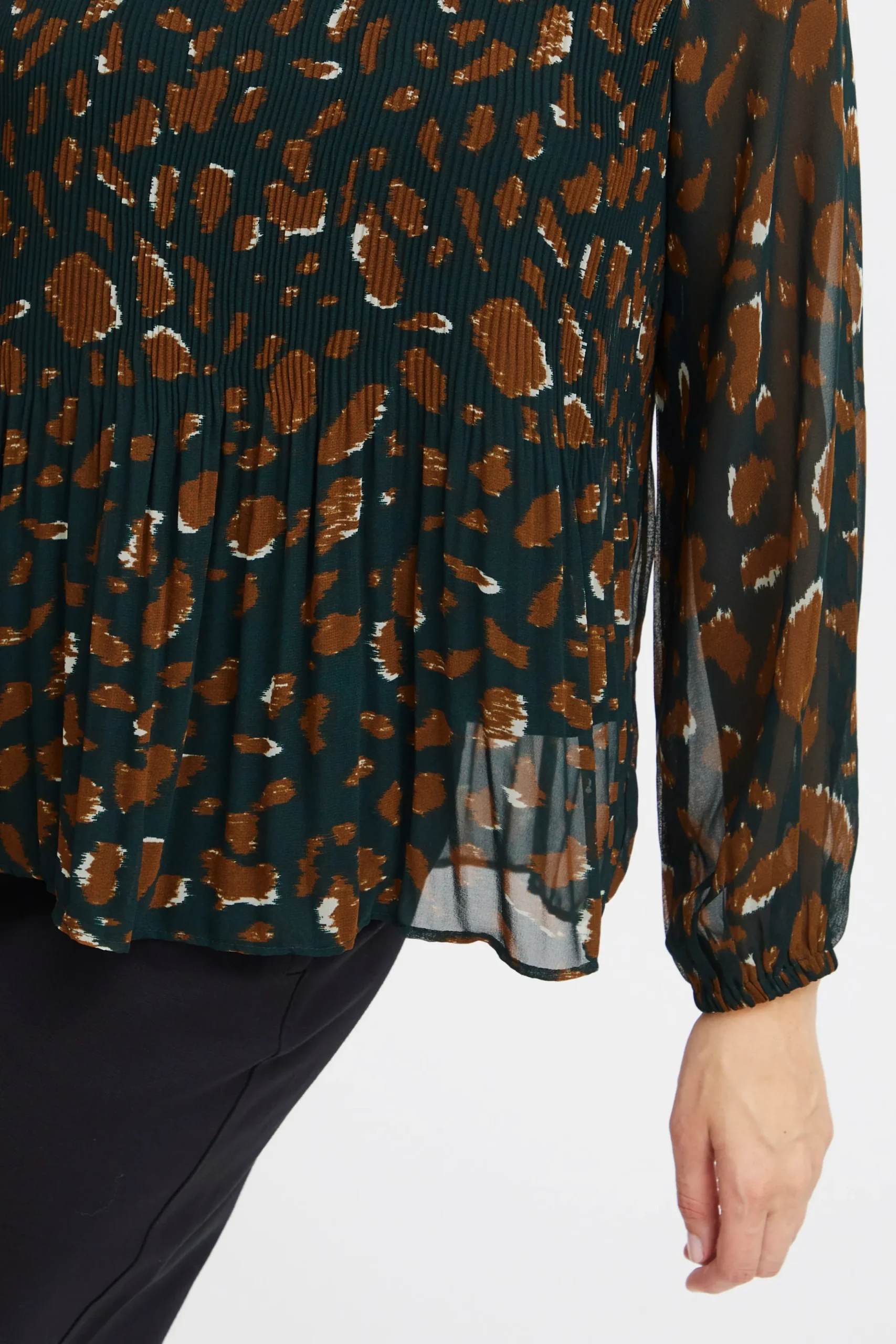 FRPLEATS Blouse
