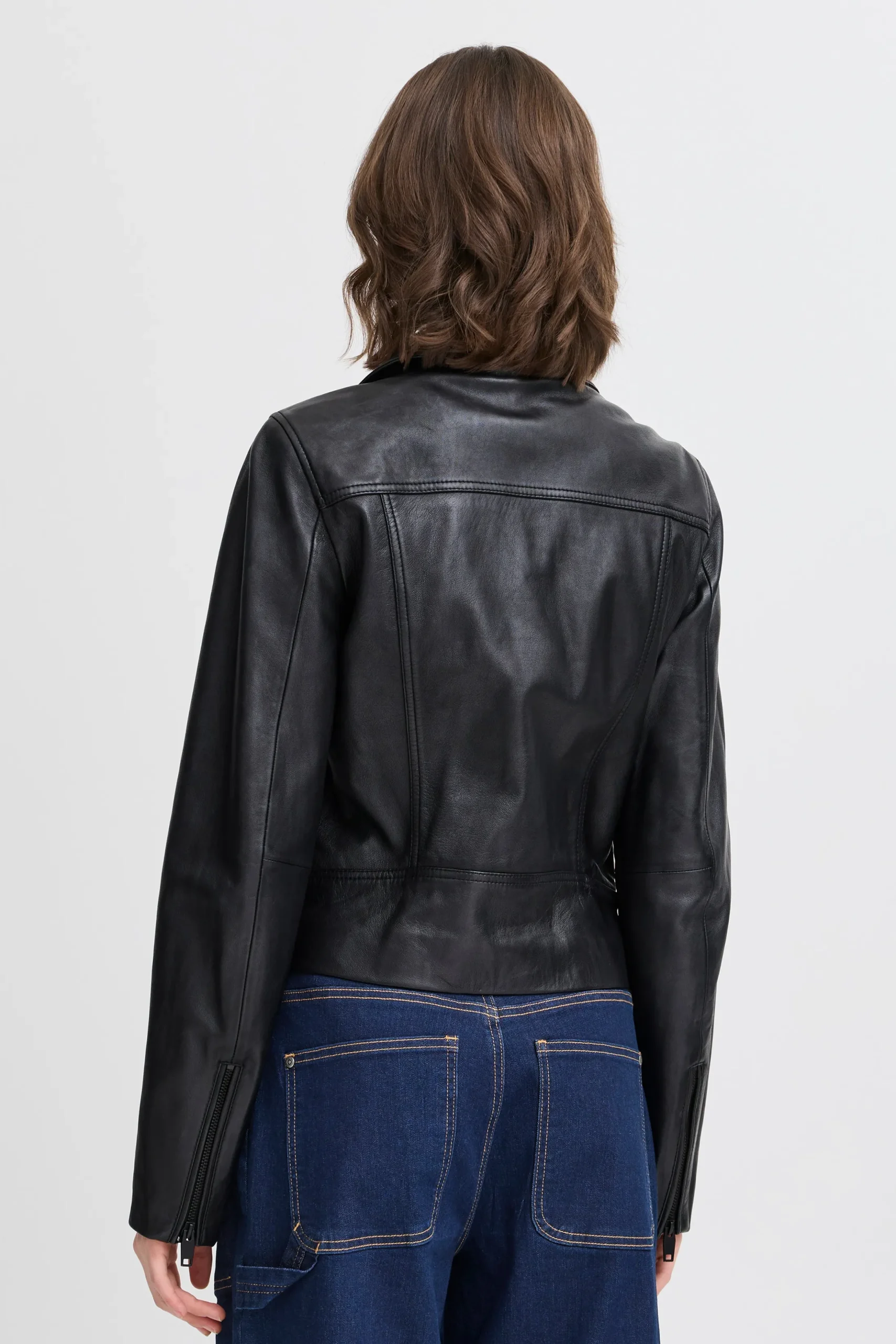 FRRAVA Outerwear