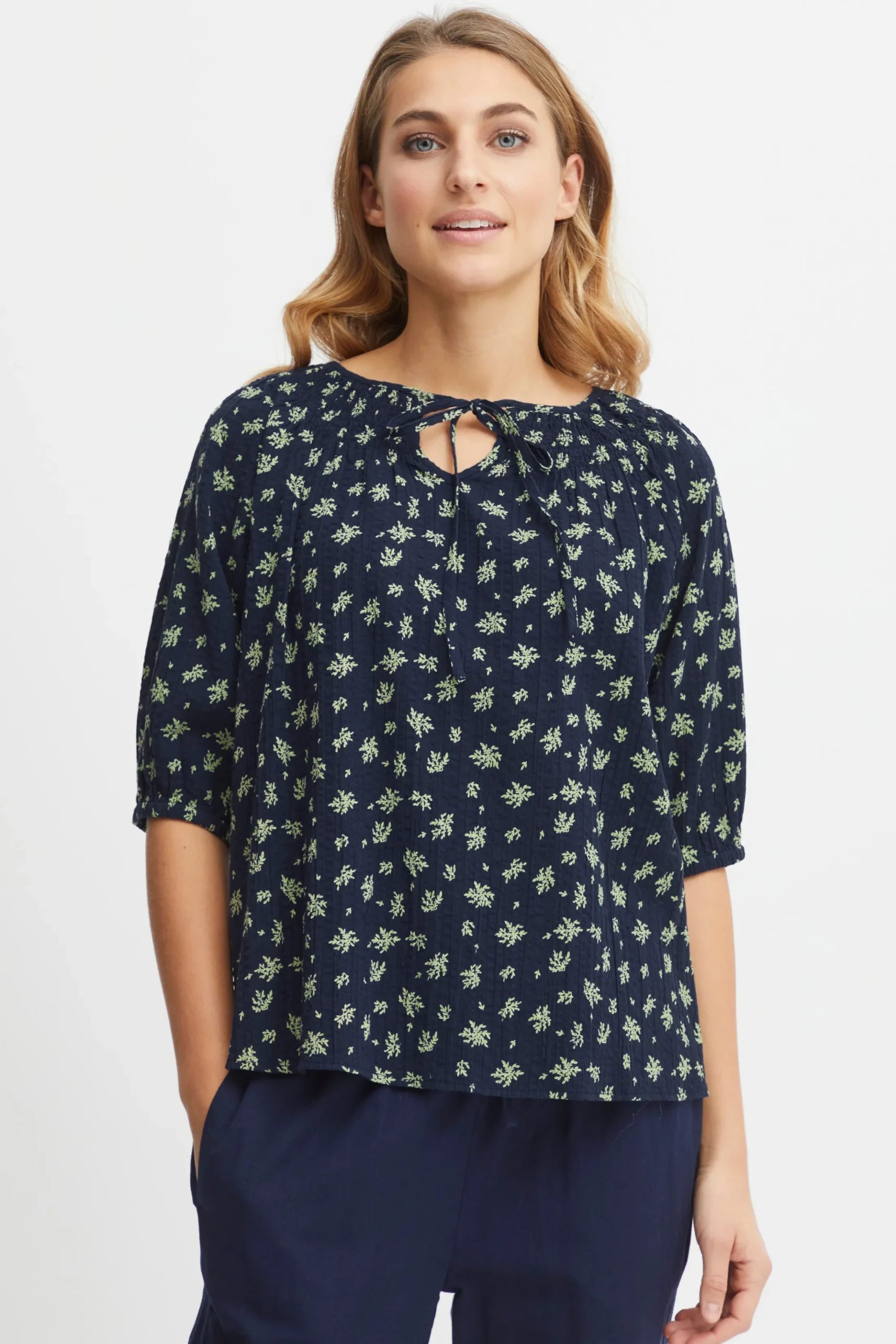 FRSANYA Blouse