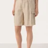GedictePW Shorts