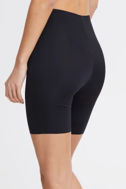 IASIV Shorts