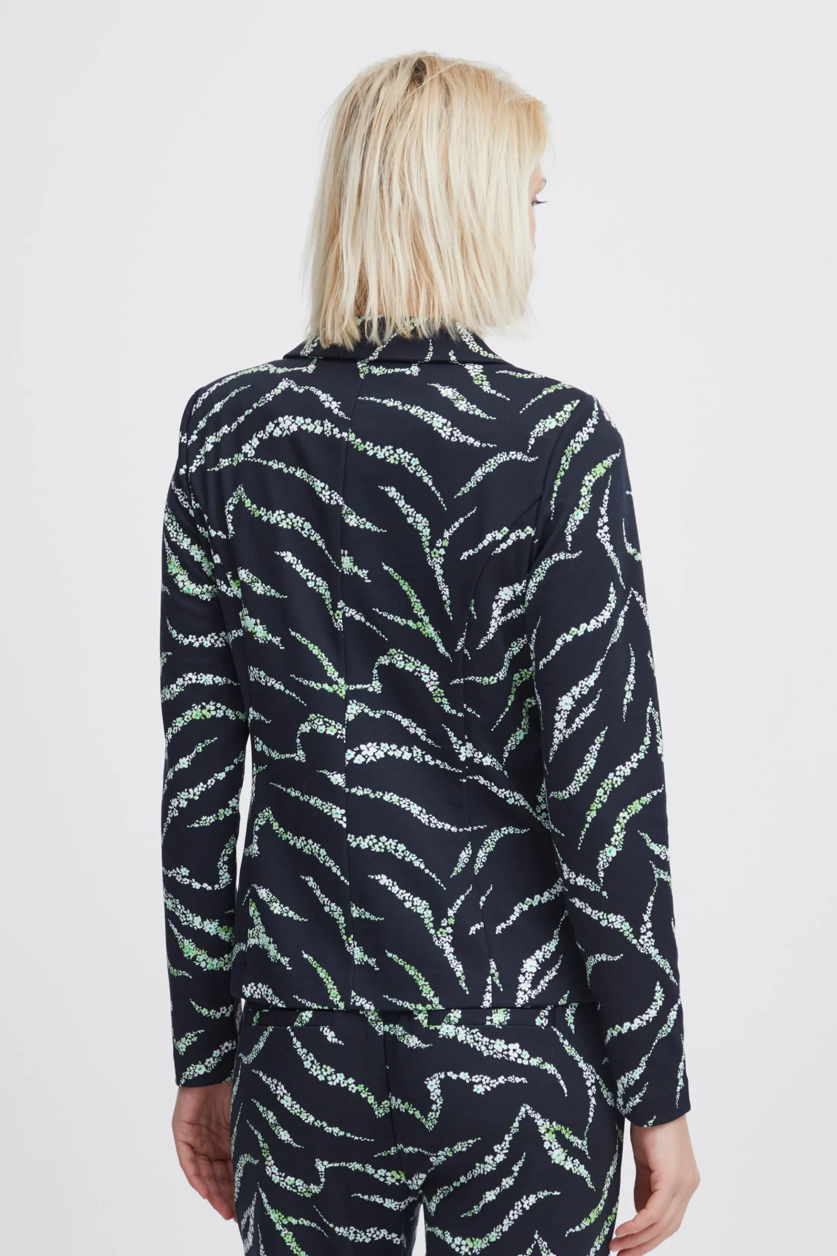 IHKATE Blazer