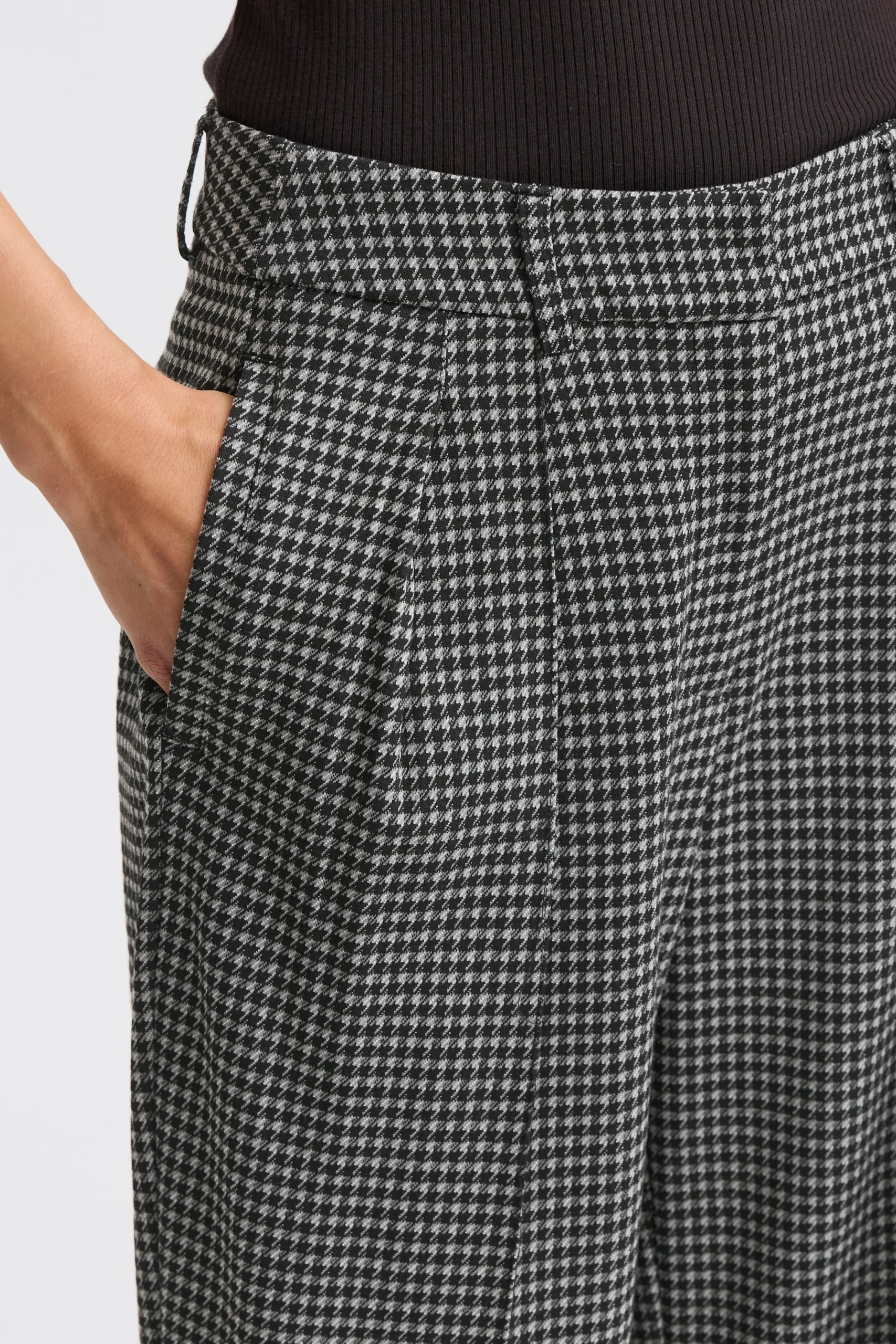 IHKATE Trousers
