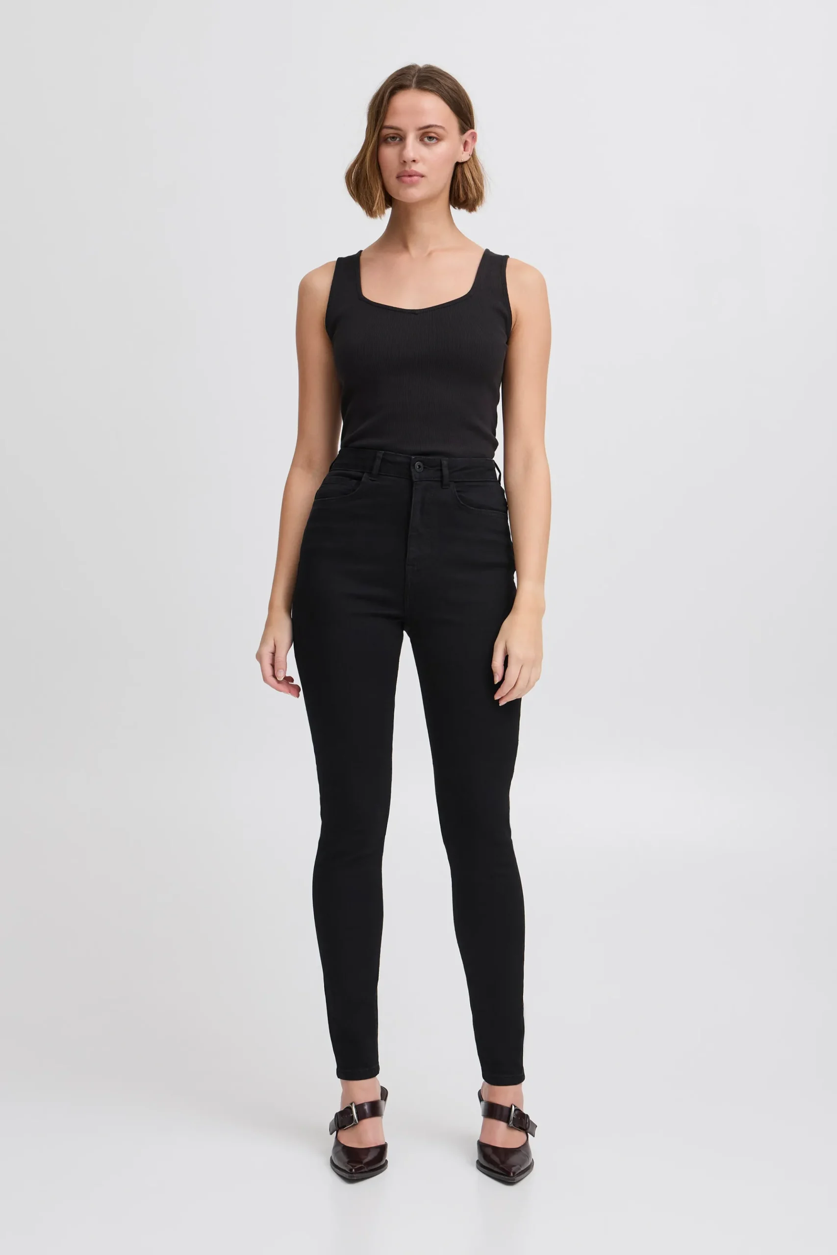 IHTWIGGY Jeans