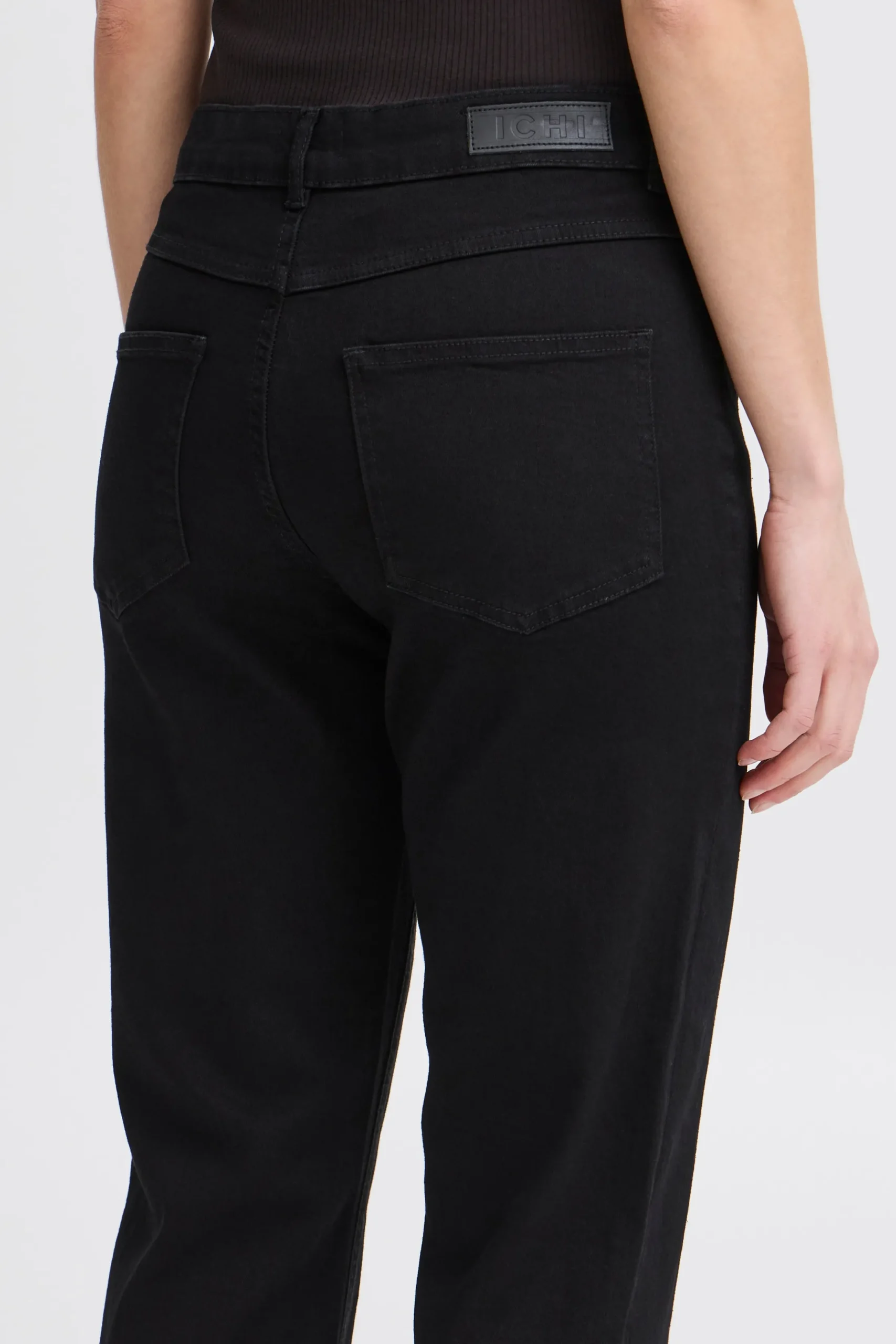 IHTWIGGY Jeans