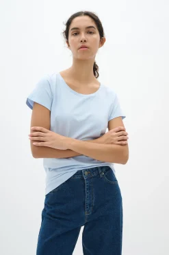 IsakayaIW T-shirt