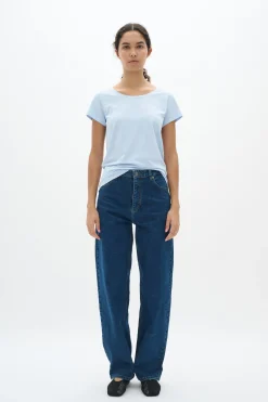 IsakayaIW T-shirt