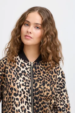 IXKATE Outerwear