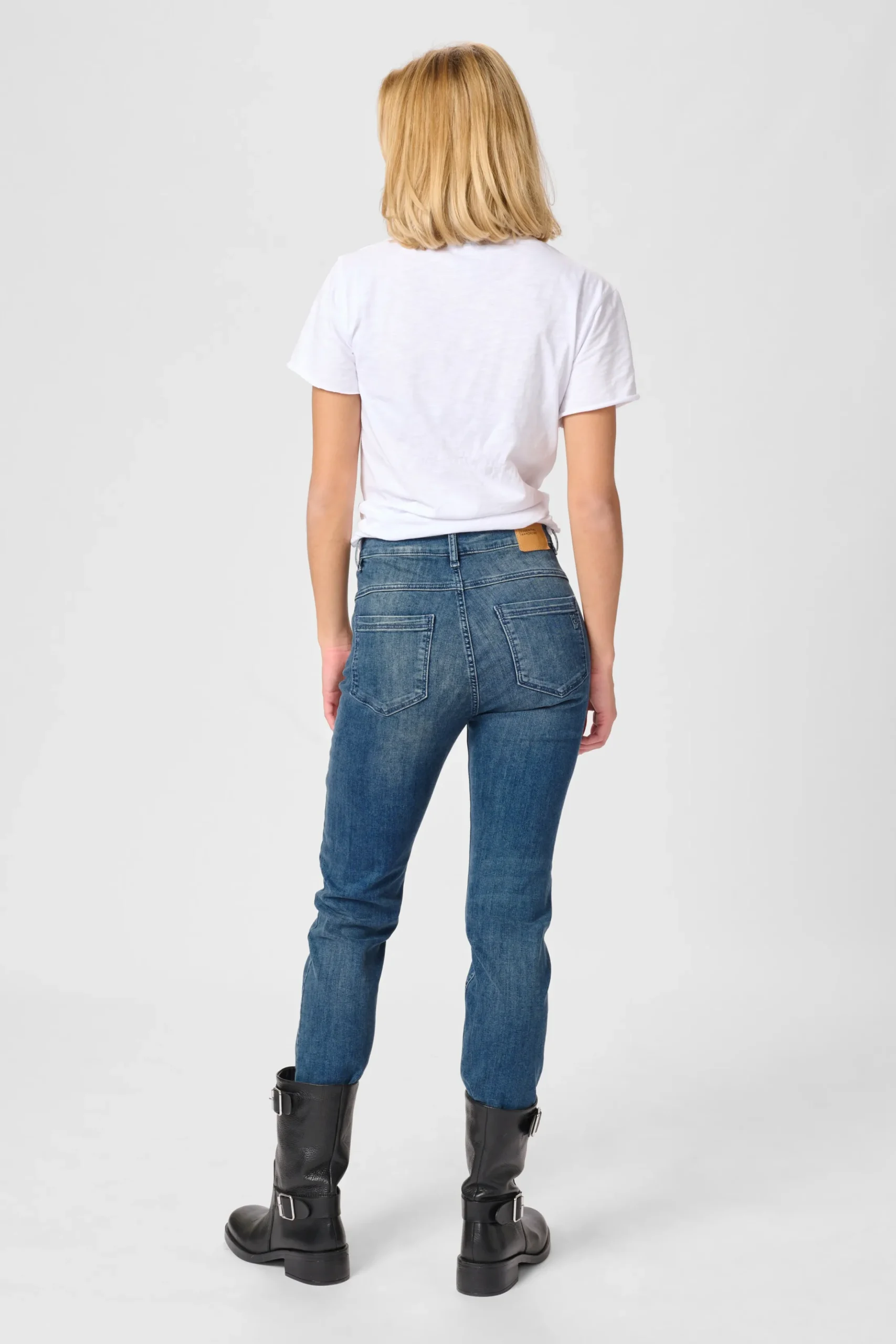 33 Jeans